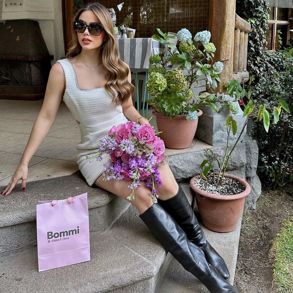 Zara Oyster White Textured Cut Out Dress - Picture 11 of 17